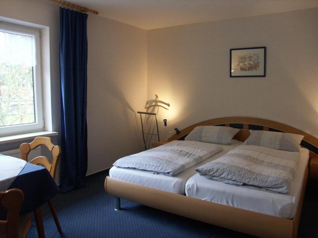 Waldpension Zum Felsenkeller Lichtenfels-Sachsenberg ห้อง รูปภาพ